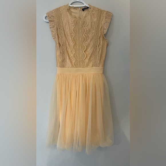 Blush coloured dress - Picture 4 of 4